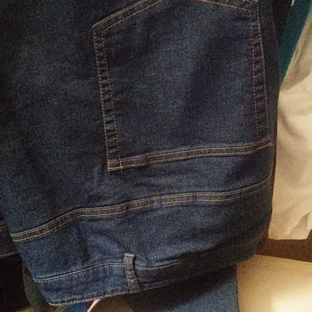 Woman's str8t leg jeans